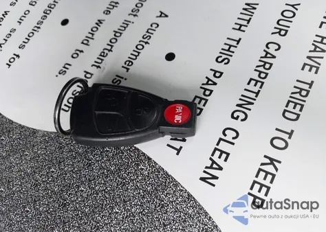 2004 Mercedes-Benz C 240 4Matic из США, поврежденный, VIN WDBRF81J74F451536